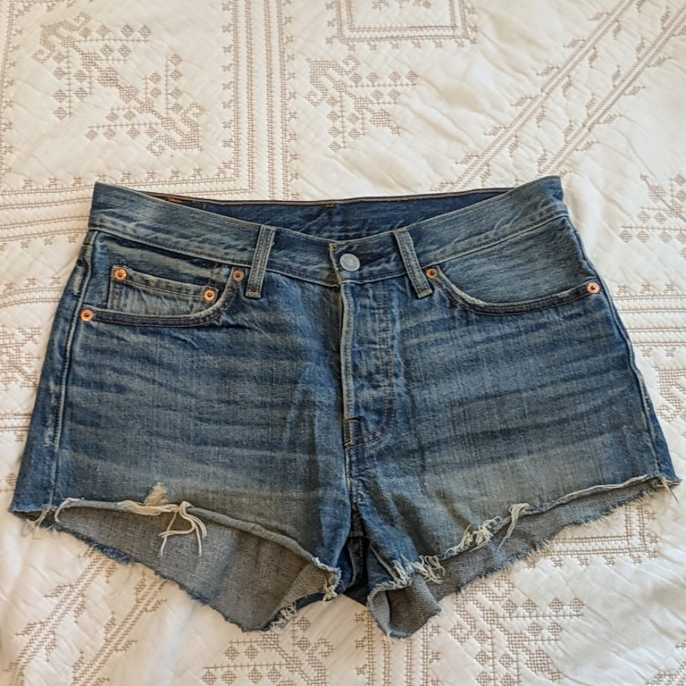 Levi 501 Denim Cut Off Shorts